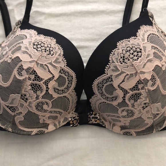 Victoria’s Secret set - Picture 9 of 12